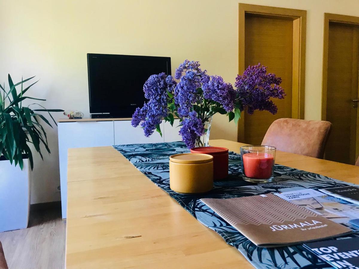 Family Apartment 100M From The Beach Jurmala Bagian luar foto